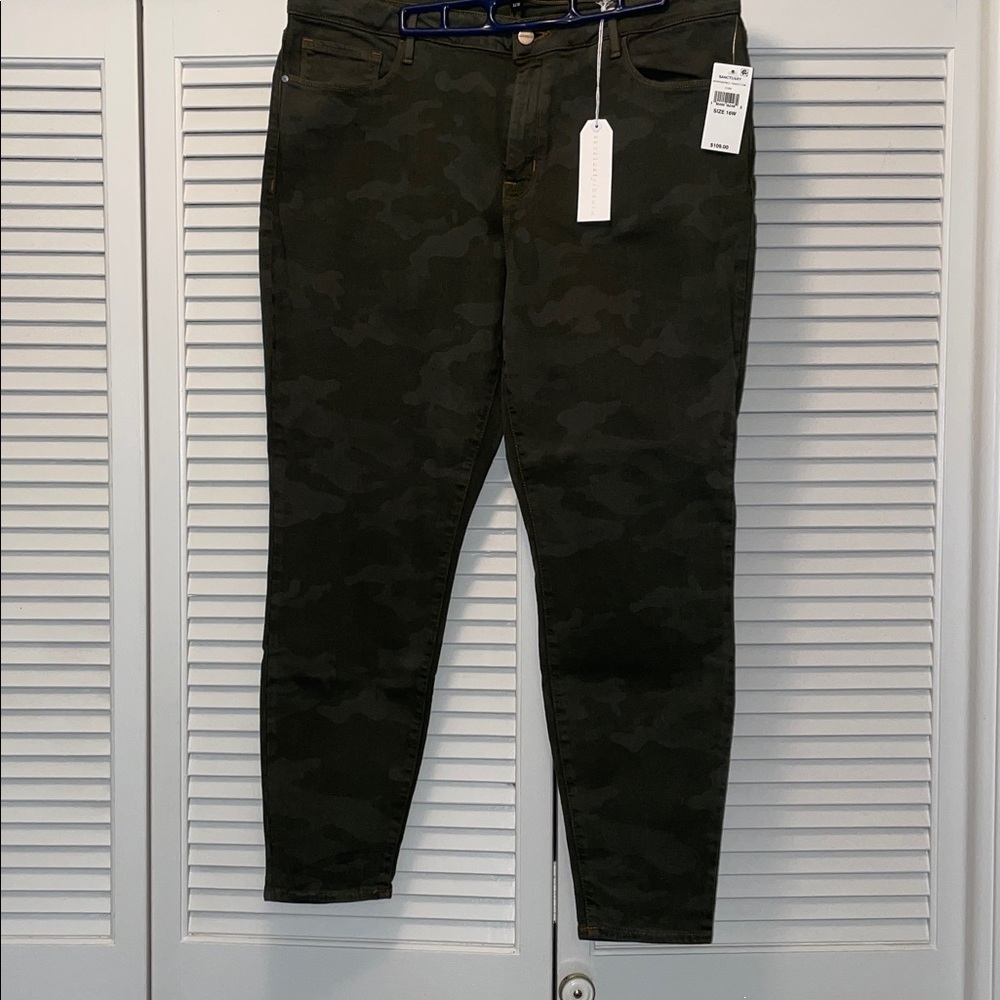 NWT! Sanctuary Olive Camo Crafted Denim Jeans, 16W